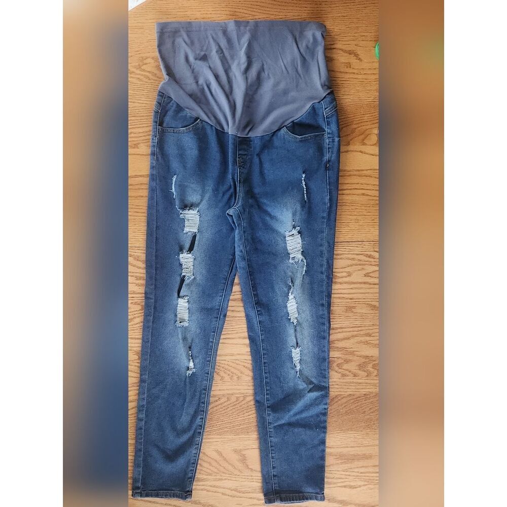 31 Maacie Maternity Blue Stretch Distressed Destroyed Denim Jeans with Pockets